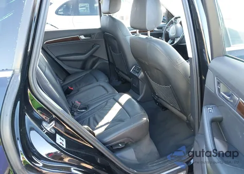 2015 Audi Q5 2.0T Premium z USA, uszkodzony, nr VIN WA1LFAFP8FA137609